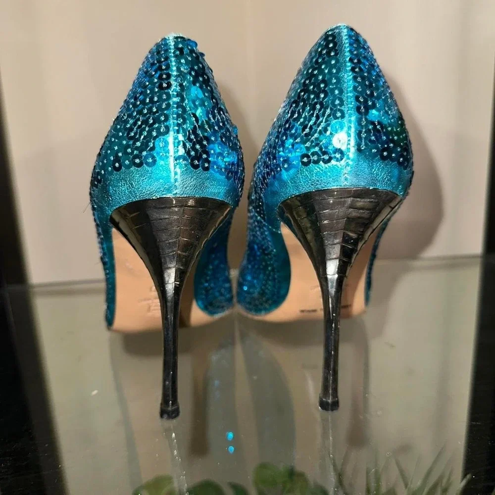 Blue leather blue sequin with polka dots pointy y2k style pump